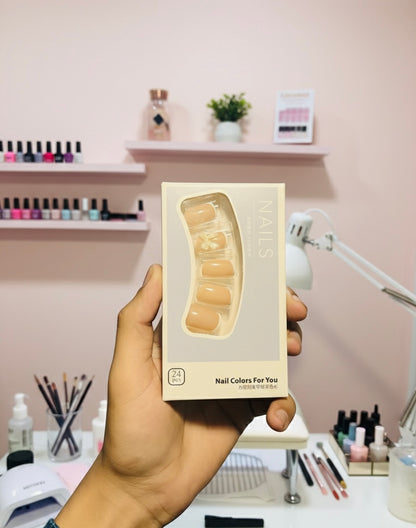 10 Pcs Deal On Nail Set With Free Marvel Makeup Sponge