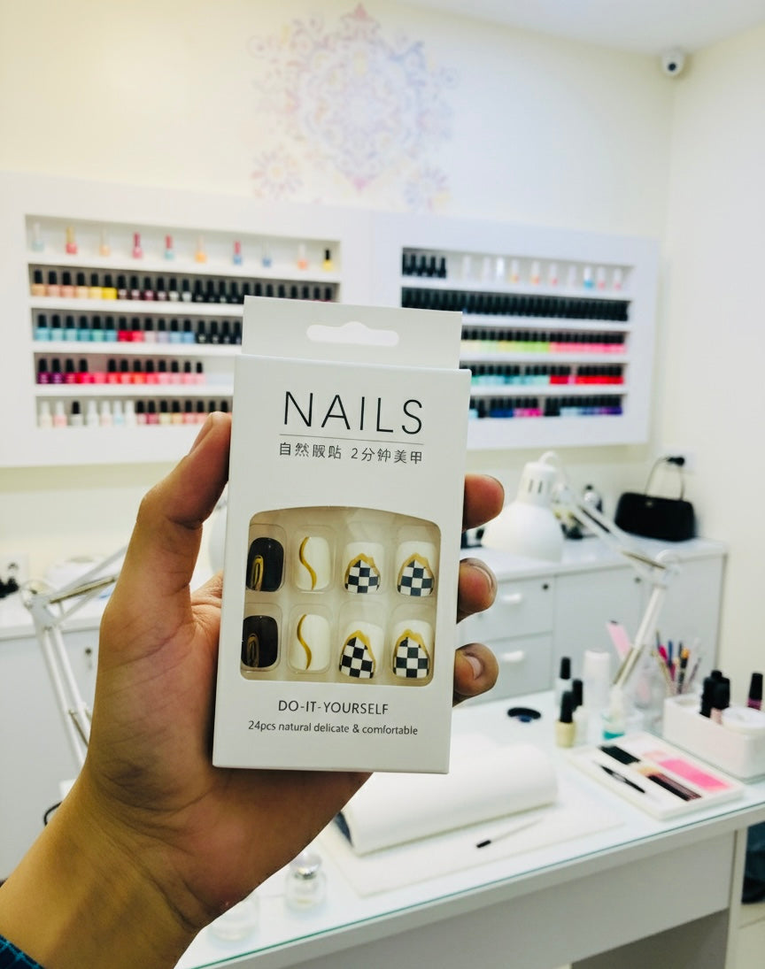 10 Pcs Deal On Nail Set With Free Marvel Makeup Sponge
