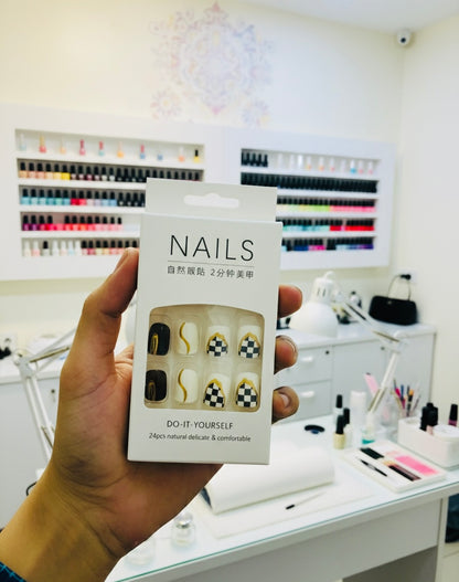 10 Pcs Deal On Nail Set With Free Marvel Makeup Sponge