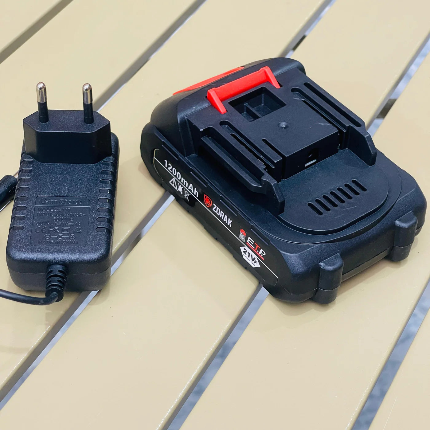 ZORAK Cordless High-Pressure Car Washer – 2 Batteries | Foam Cannon | Portable Jet Cleaning Kit